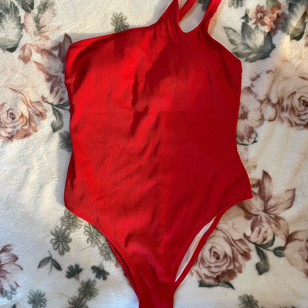 Cupshe Scarlet Women's One Piece Swimsuit